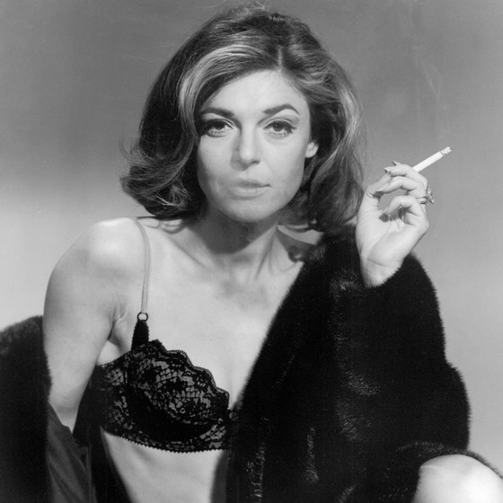 Anne-Bancroft-Mrs-Robinson-balcka-nd-white-pic.jpg
