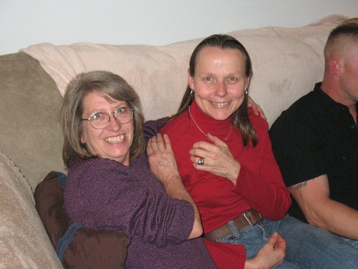 166098_1755645542128_431894_n