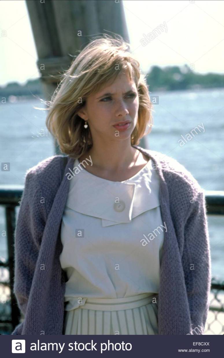 rosanna-arquette-desperately-seeking-susan-1985-EF8CXX.jpg